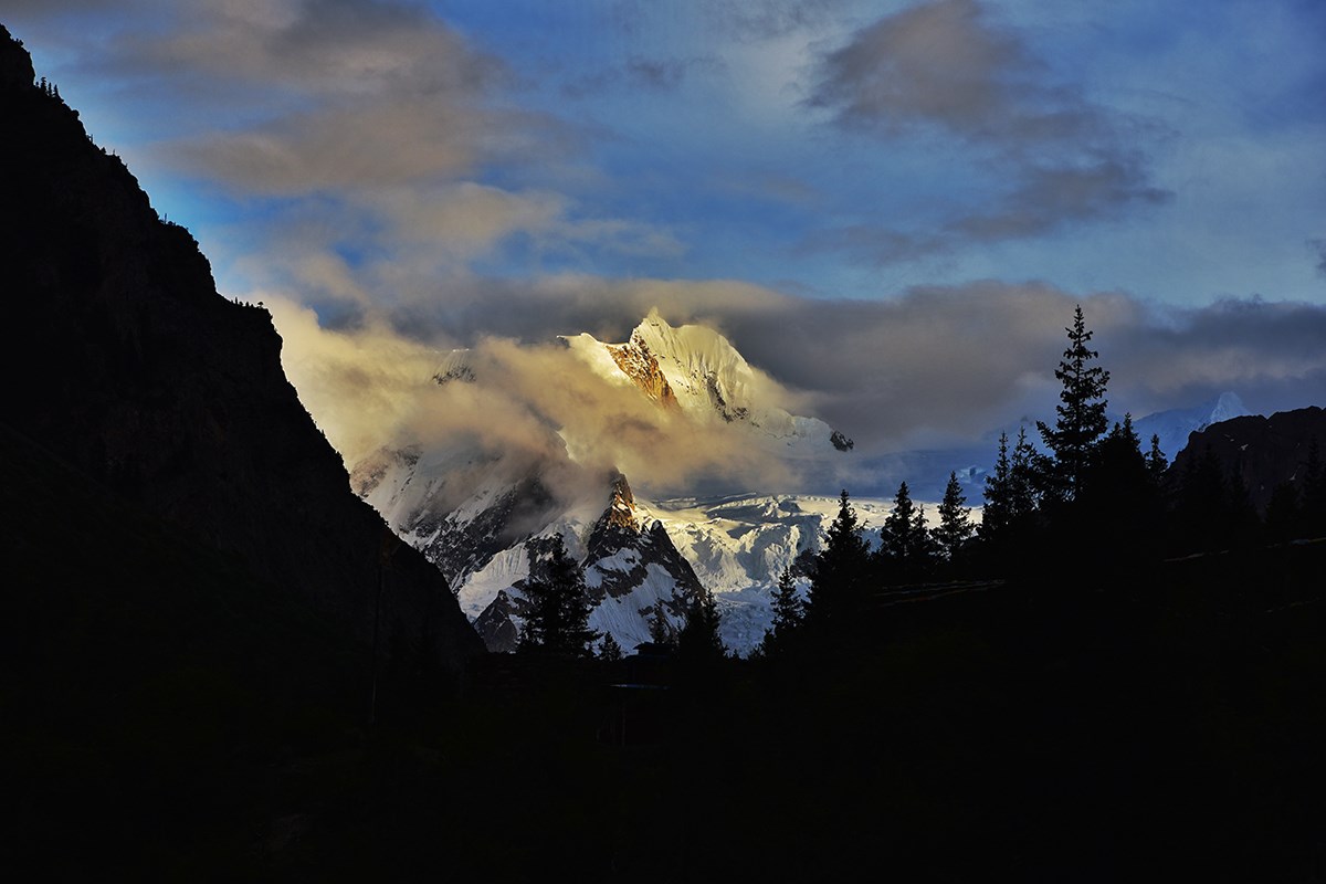 Midui Glacier