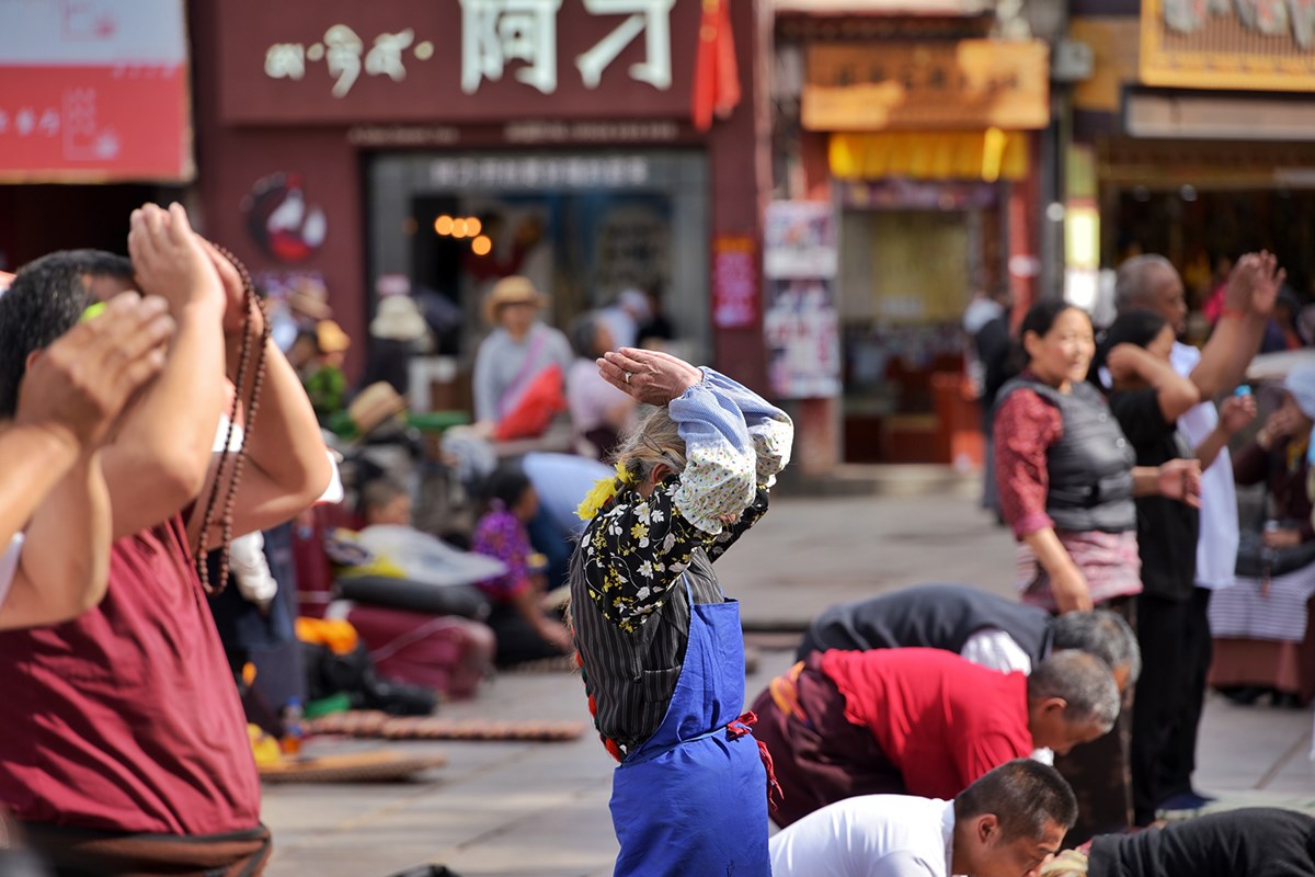 Believers at Jokhang Temple