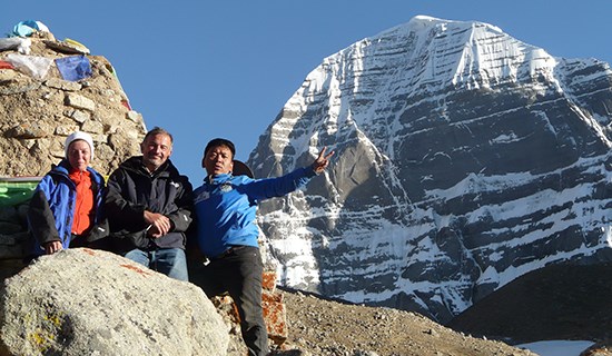 Viaggio Terrestre da Lhasa a Kathmandu con Everest ed Escursionismo a Kailash