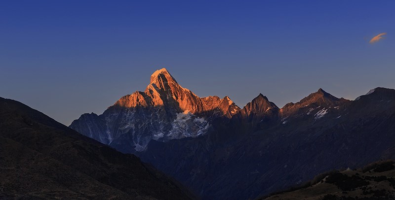 Sunset of Mt. Siguniang