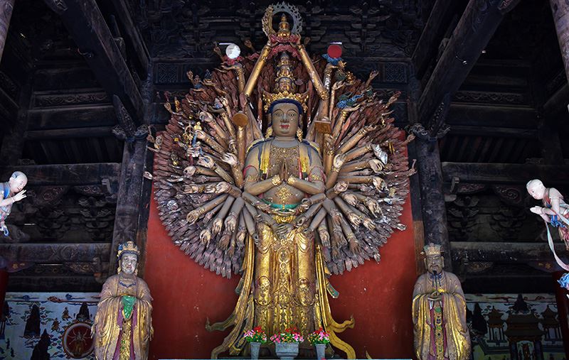 Baoen Si Temple