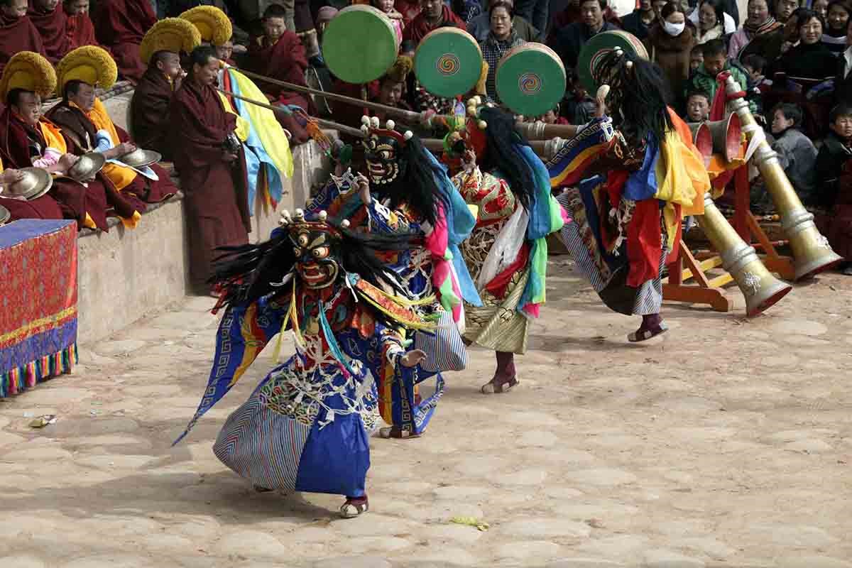 Monlam Festival (New Year Festival, Losar) in Tongren