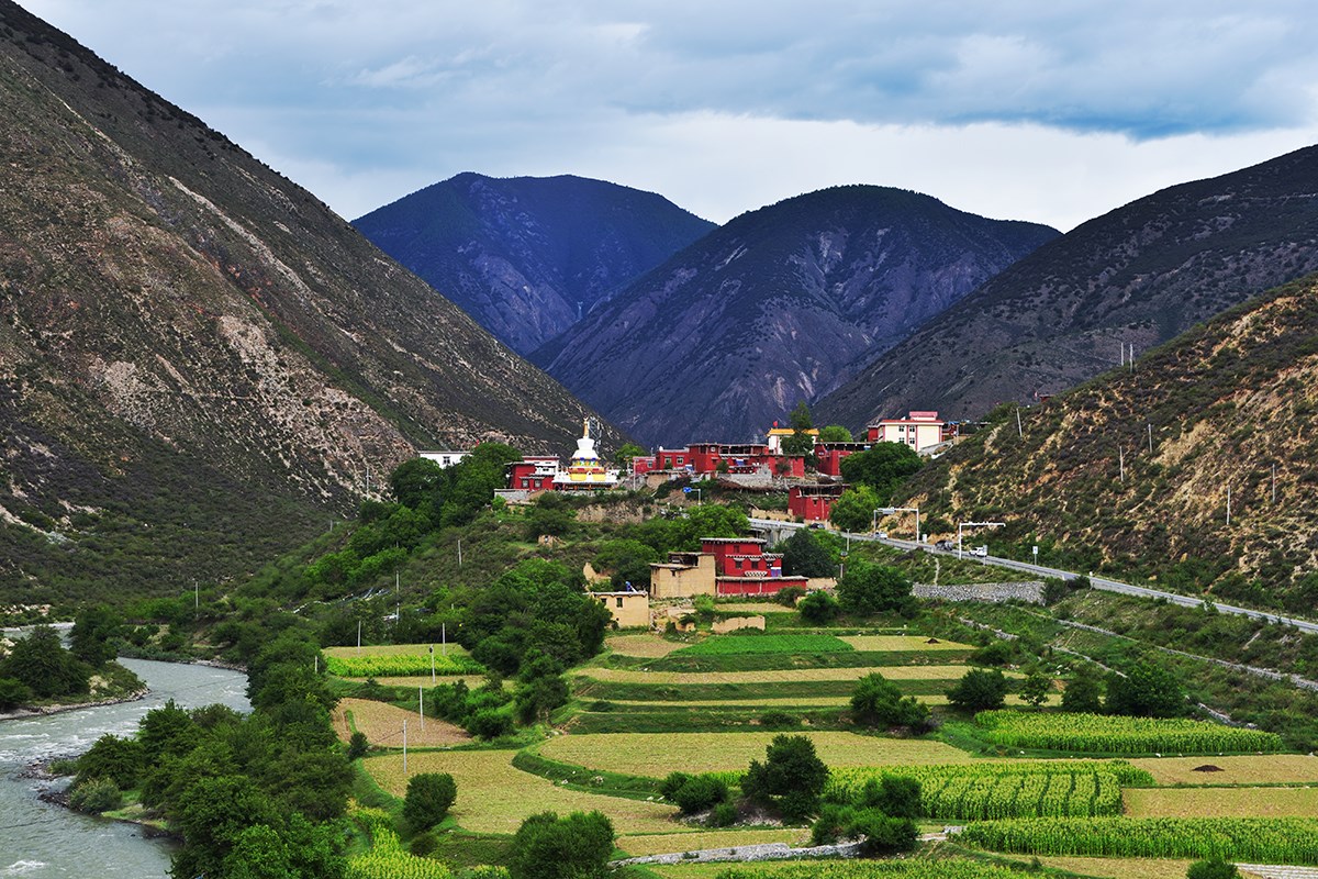  Beautiful Village in Baxoi | Foto da Liu Bin