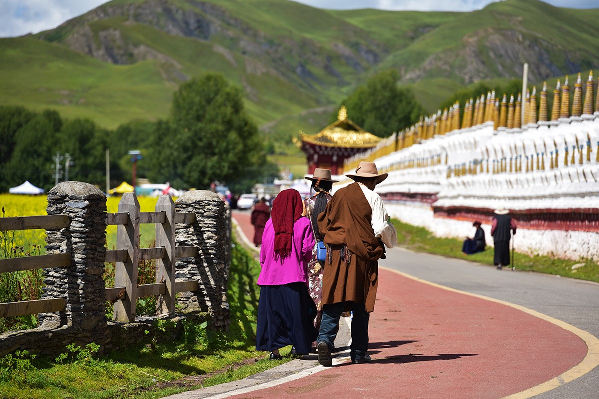 White Stupas of Huiyuan Temple | Foto da Liu Bin