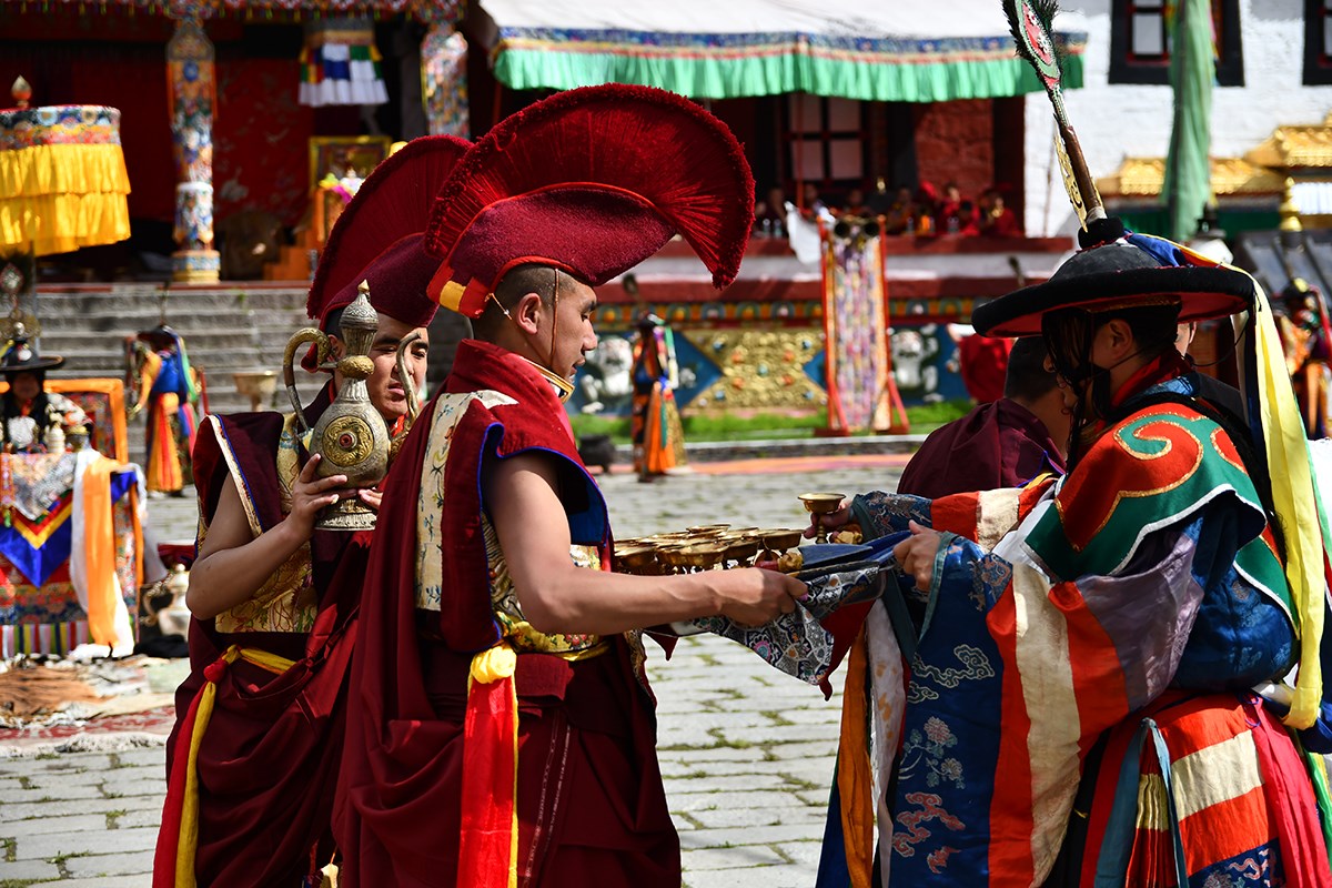 Mask Dance Festival at Tagong Monastery | Foto da Liu Bin