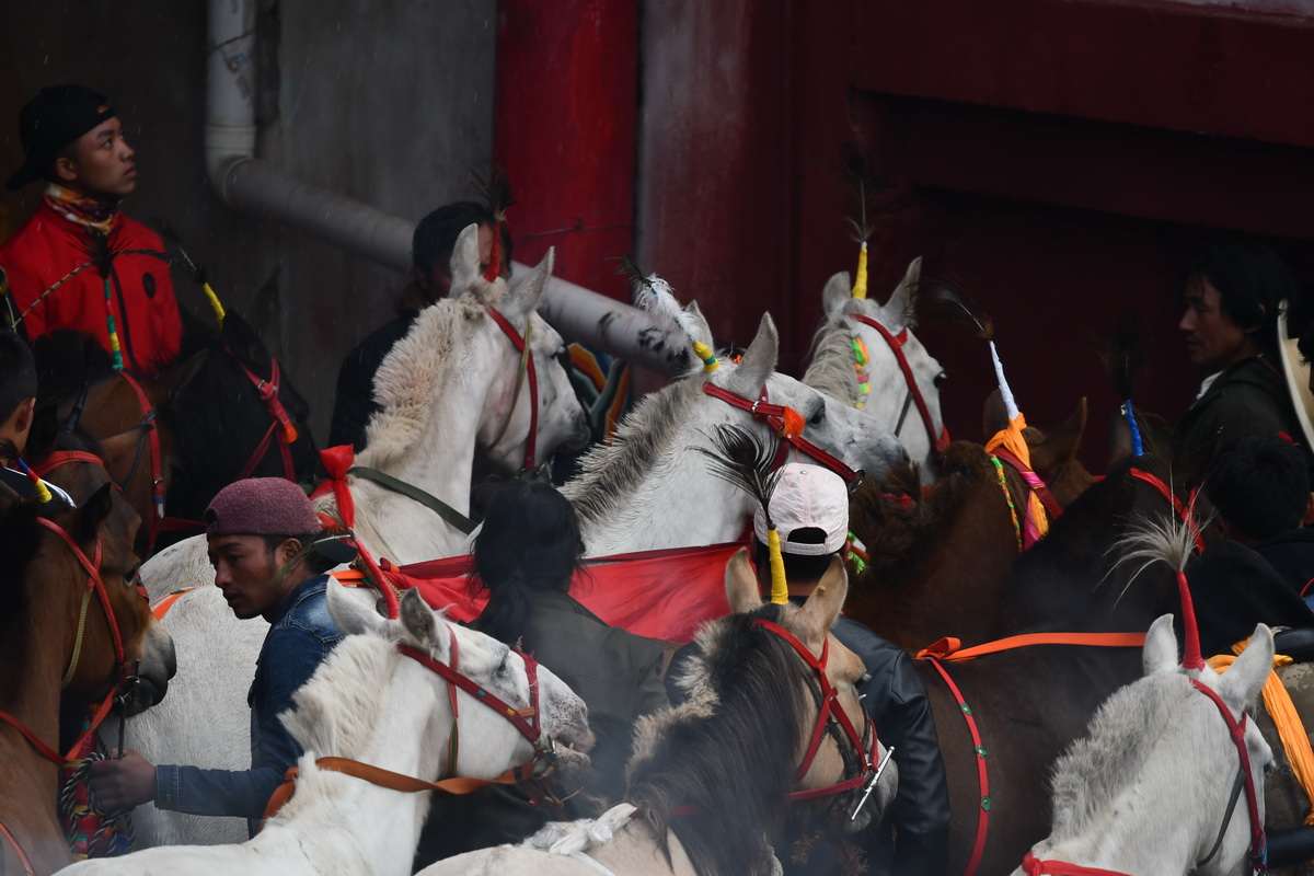 Before Horse Racing in Tagong | Foto da Liu Bin