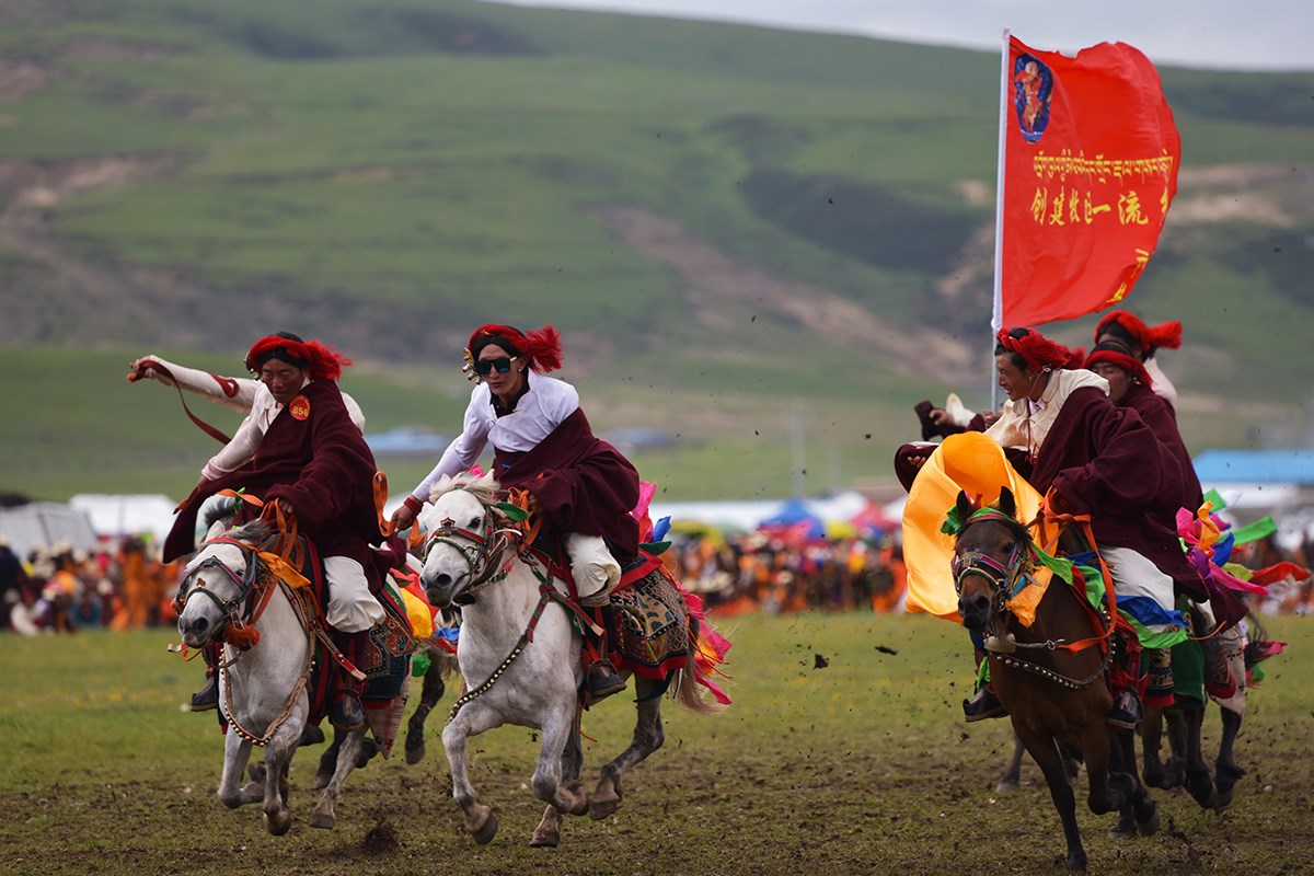 Litang Horse Racing Festival | Foto da Liu Bin