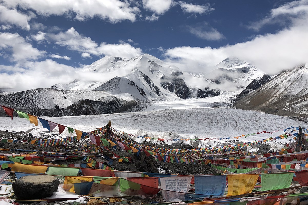 Amnye Machen | Foto da Sangye