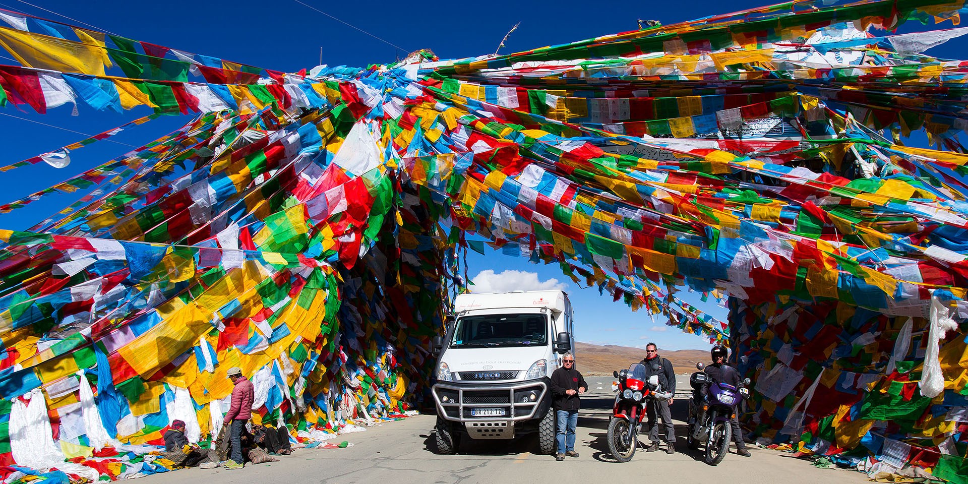 Viaggio del Self Drive dal Yunnan attraverso il Tibet Fino allo Xinjiang