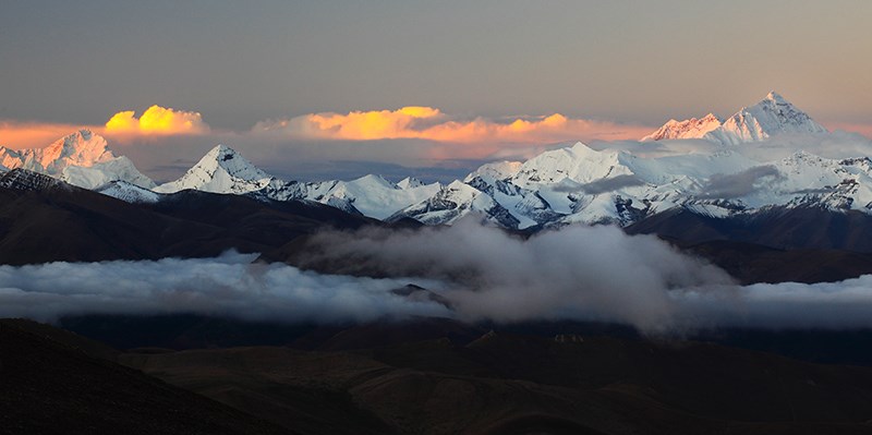 Sunrise of Everest