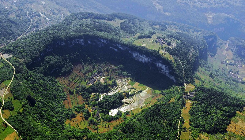 Wulong Tiankeng