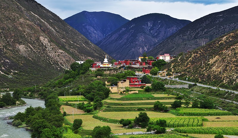 Village in Baxoi