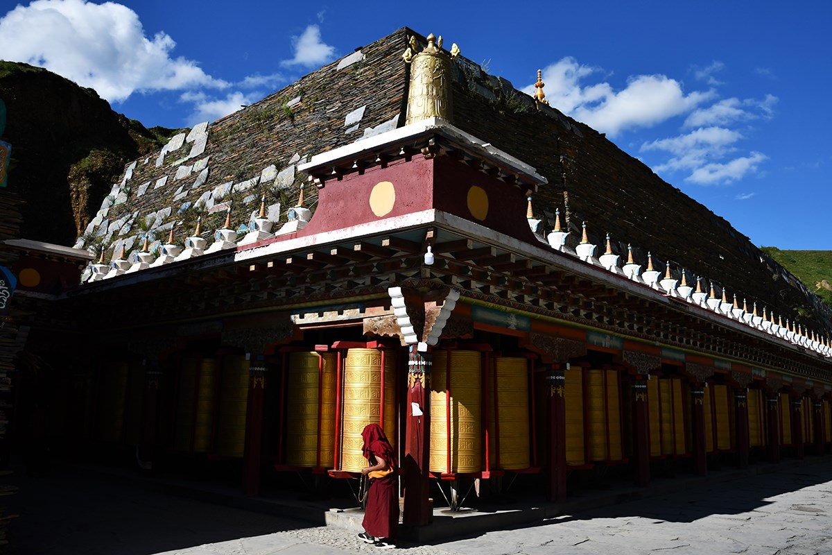 Grand Mani Wall in Tagong | Foto da Liu Bin