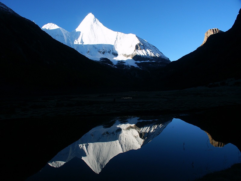 Yangmaiyong Mountain in Yading