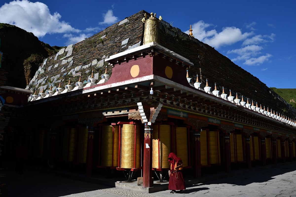 Grand Mani Wall in Tagong | Foto da Liu Bin